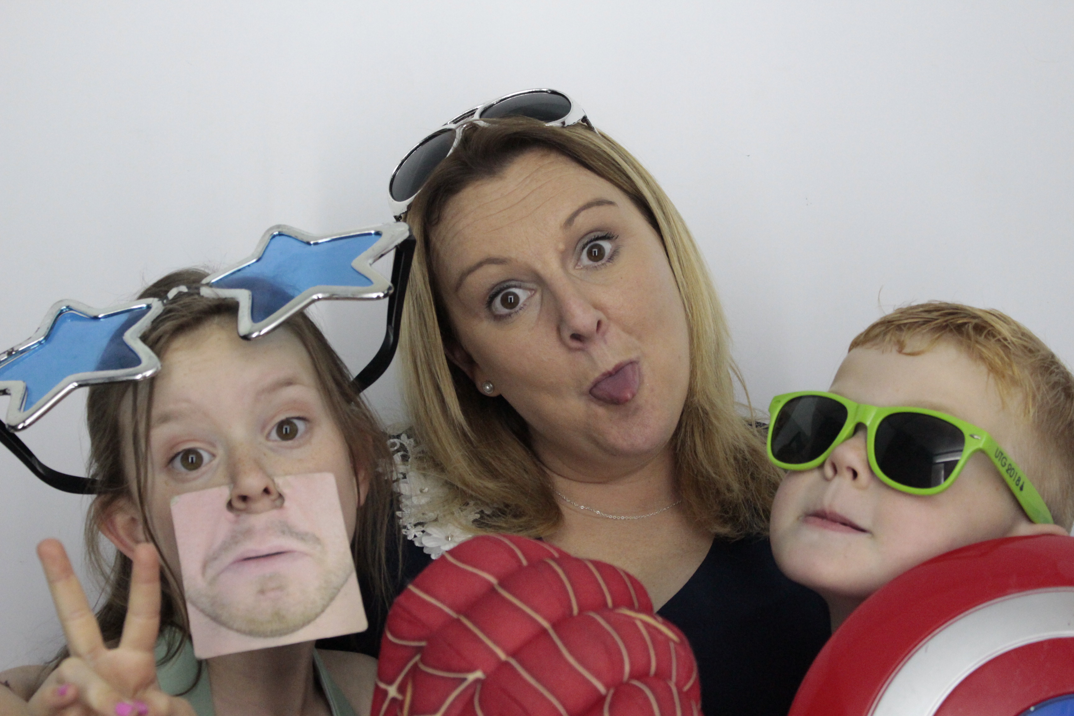 Jon and Sarah’s Wedding | View more photos from the event at gallery.myphotoboothexperience.co.uk/u/MyPhotoBoothExperienceLtd/Jon-and-Sarah’s-Wedding